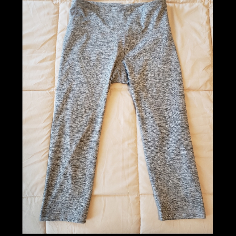 ᗝᒪᗪ ᑎᗩᐯƳ Active Grey Pants